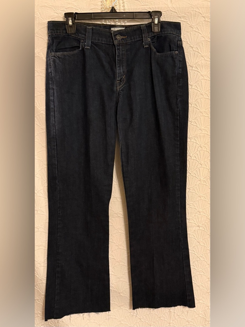 Levi's 544 Dark Blue Straight-Leg/Flare Jeans with raw hem ✨ Size 12 Medium
